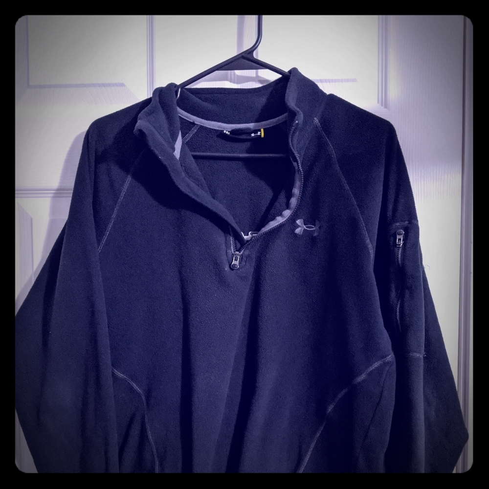 Mens small under armour fleece sweatshirt